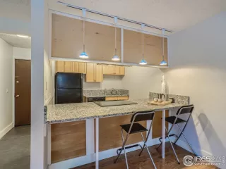 Photo #4: 981253 Listing