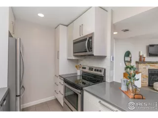 Photo #1: 981256 Listing