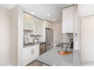 Photo #2: 981256 Listing