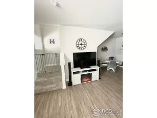 Photo #2: 981274 Listing