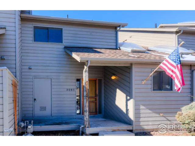 MLS: 981298 Condo For Sale