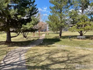 Photo #4: 981342 Listing