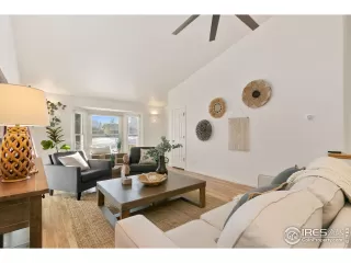 Photo #3: 981356 Listing