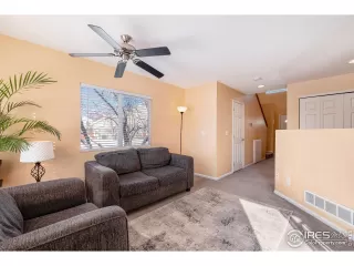 Photo #2: 981364 Listing