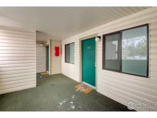 Photo #5: 981379 Listing 