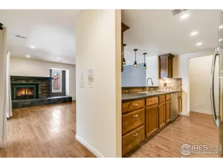 Photo #5: 981396 Listing