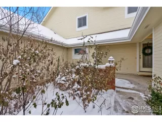 Photo #2: 981399 Listing