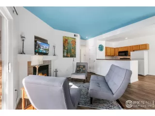 Photo #3: 981419 Listing