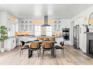 Photo #4: 981472 Listing 