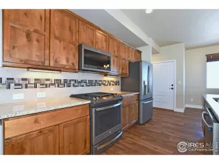 Photo #5: 981501 Listing 