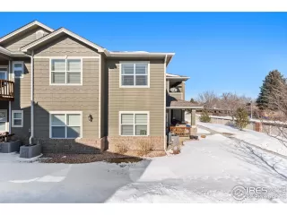 Photo #3: 981502 Listing