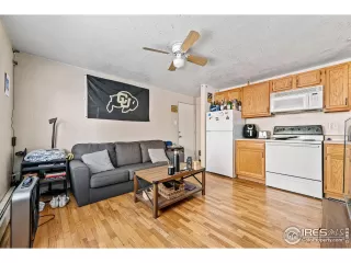 Photo #4: 981509 Listing