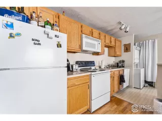 Photo #6: 981509 Listing