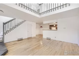 Photo #2: 981512 Listing 