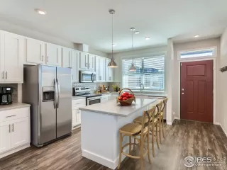 Photo #3: 981519 Listing