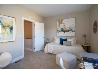 Photo #6: 981524 Listing