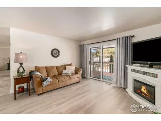 Photo #6: 981536 Listing