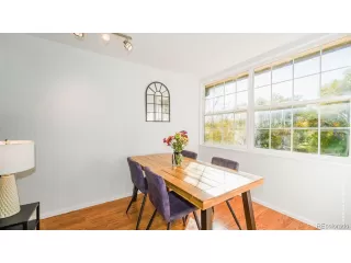 Photo #4: 9816053 Listing