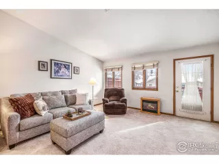 Photo #1: 981622 Listing