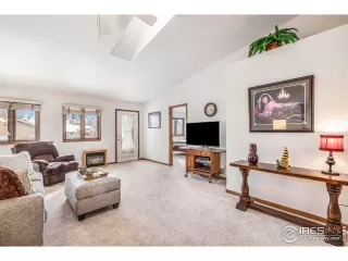 Photo #2: 981622 Listing