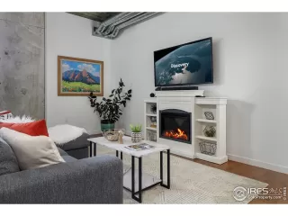 Photo #6: 981635 Listing