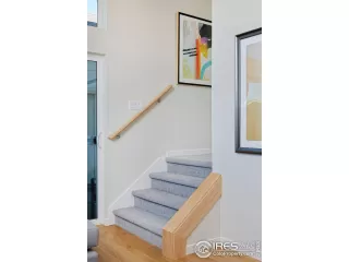 Photo #5: 981639 Listing