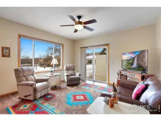 Photo #3: 981683 Listing