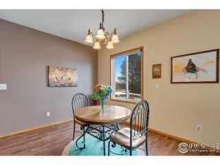 Photo #6: 981683 Listing