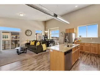 Photo #3: 981724 Listing