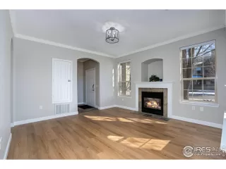 Photo #4: 981736 Listing