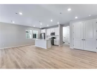 Photo #2: 9817508 Listing