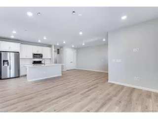 Photo #4: 9817508 Listing