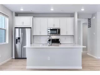 Photo #5: 9817508 Listing