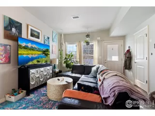 Photo #4: 981776 Listing