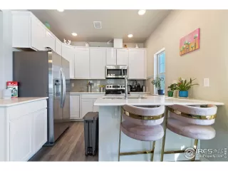 Photo #6: 981776 Listing