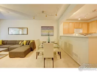 Photo #3: 981792 Listing