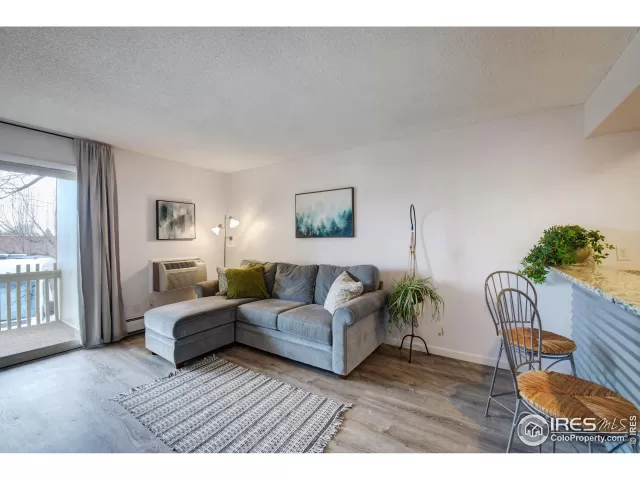 MLS: 981796 Condo For Sale