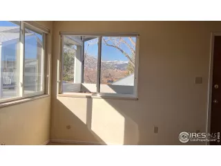 Photo #4: 981829 Listing