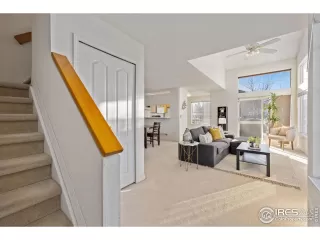 Photo #2: 981841 Listing