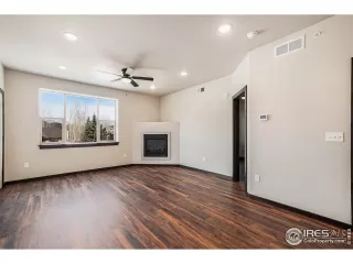 Photo #3: 981852 Listing