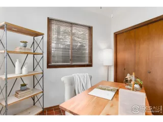 Photo #2: 981859 Listing