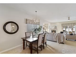 Photo #5: 981884 Listing