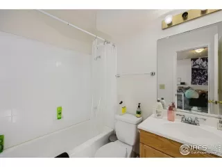 Photo #6: 981892 Listing