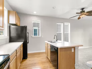 Photo #6: 981944 Listing