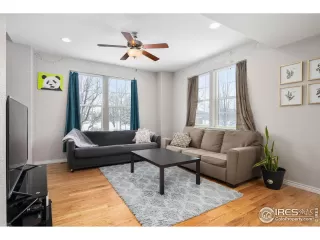 Photo #5: 981992 Listing