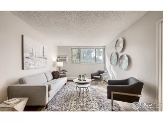 Photo #2: 982011 Listing