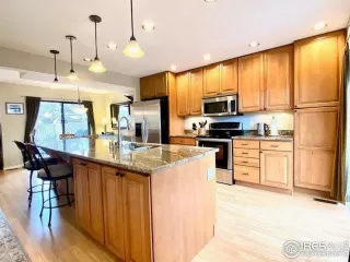 Photo #1: 982034 Listing 