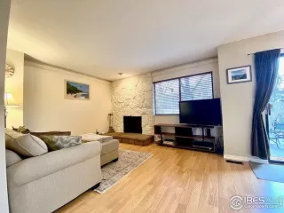 Photo #6: 982034 Listing 