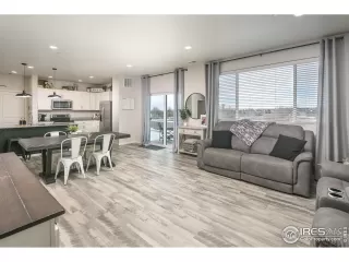 Photo #4: 982110 Listing 