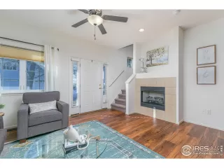 Photo #5: 982157 Listing